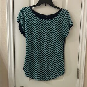 Espresso Black and Teal Chevron Short Sleeve Top